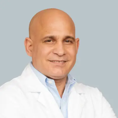 Robert Perez Quiñones, APRN